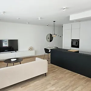 New Spacious Two Bedroom Center With Parking, Near Public Transport Apartment